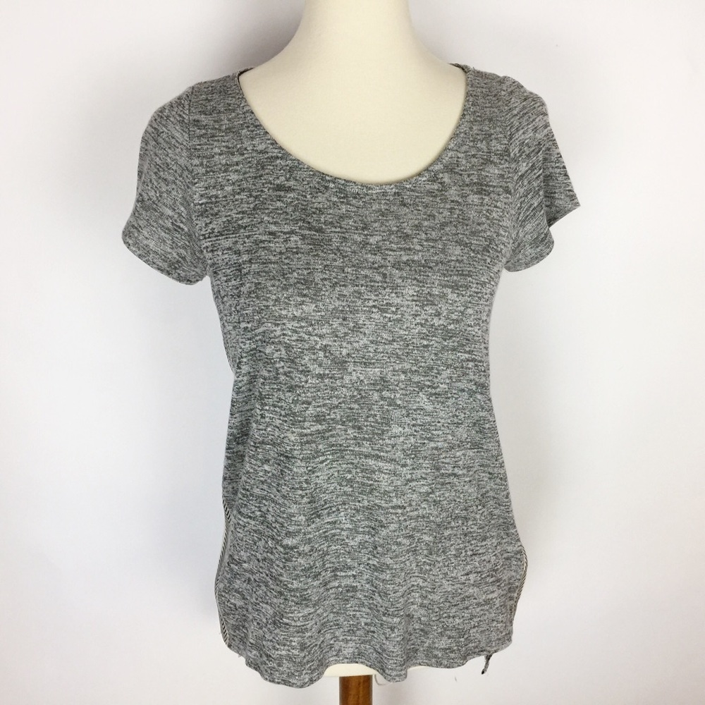 Buttons Space Dye Chevron Side Tape High-Low Knit Top Womens Small Gray